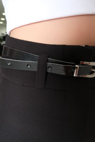 Kemerli İspanyol Paça Pantolon Siyah - 207155.683.